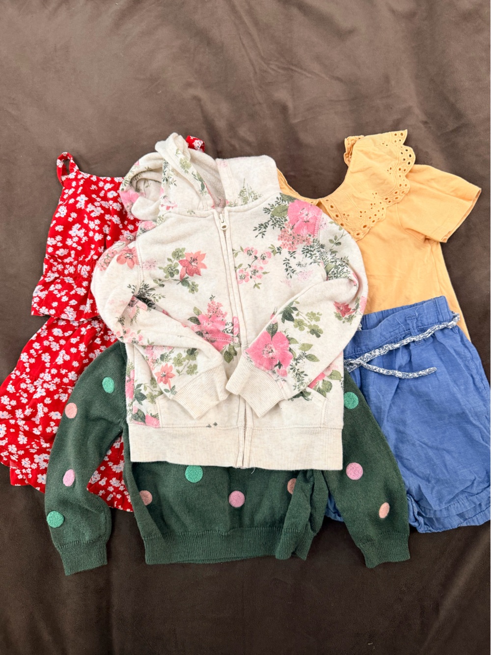 6-pieces bundle. Great condition